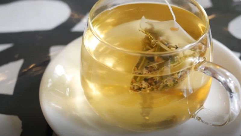 Los peligros de las cápsulas de café y bolsitas de té en nuestra salud - Directo al grano | Ver