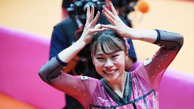 Aiko Sugihara, oro en la modalidad de suelo