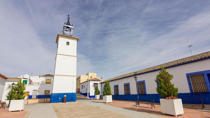 Telediario Fin de Semana - Alternativas habitacionales baratas en pueblos pequeños bien comunicados