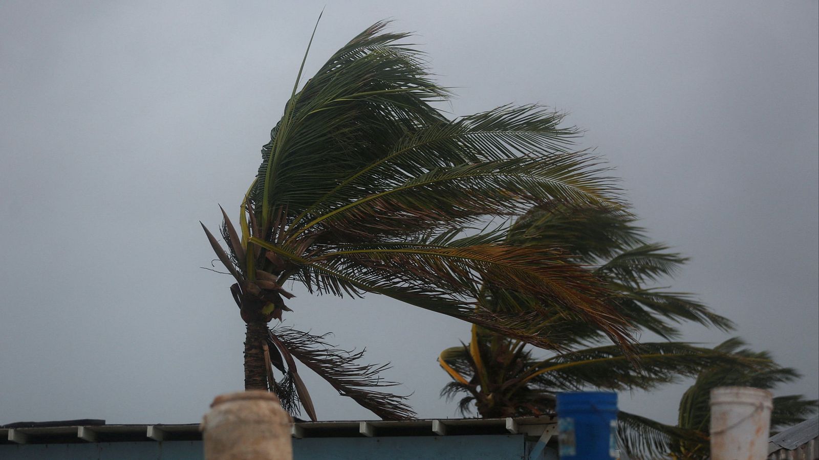El Huracán Melissa acecha Jamaica y Cuba a su paso por el norte del Caribe