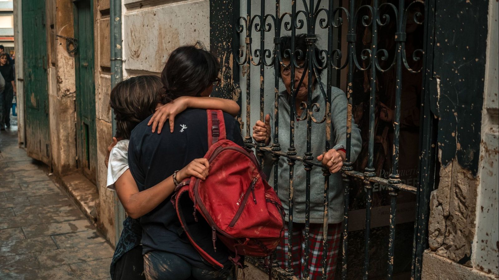 Más del 30% de los niños afectados por la dana siente aún miedo a las lluvias - Informativo 24h | Ver