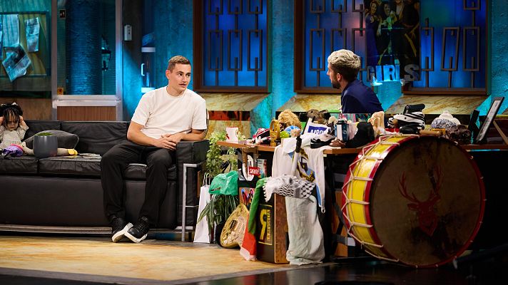 La Revuelta en lengua de signos - Jorge de Frutos y Airbag en Lengua de signos