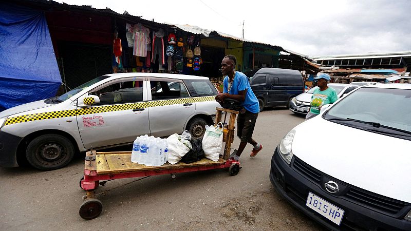 El huracán Melissa, de categoría 5, se dirige hacia Jamaica