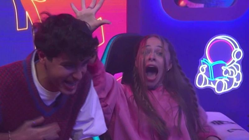 ¡Especial HALLOWEEN con túnel del terror para MORIRSE de RISA! - Team Total | Ver