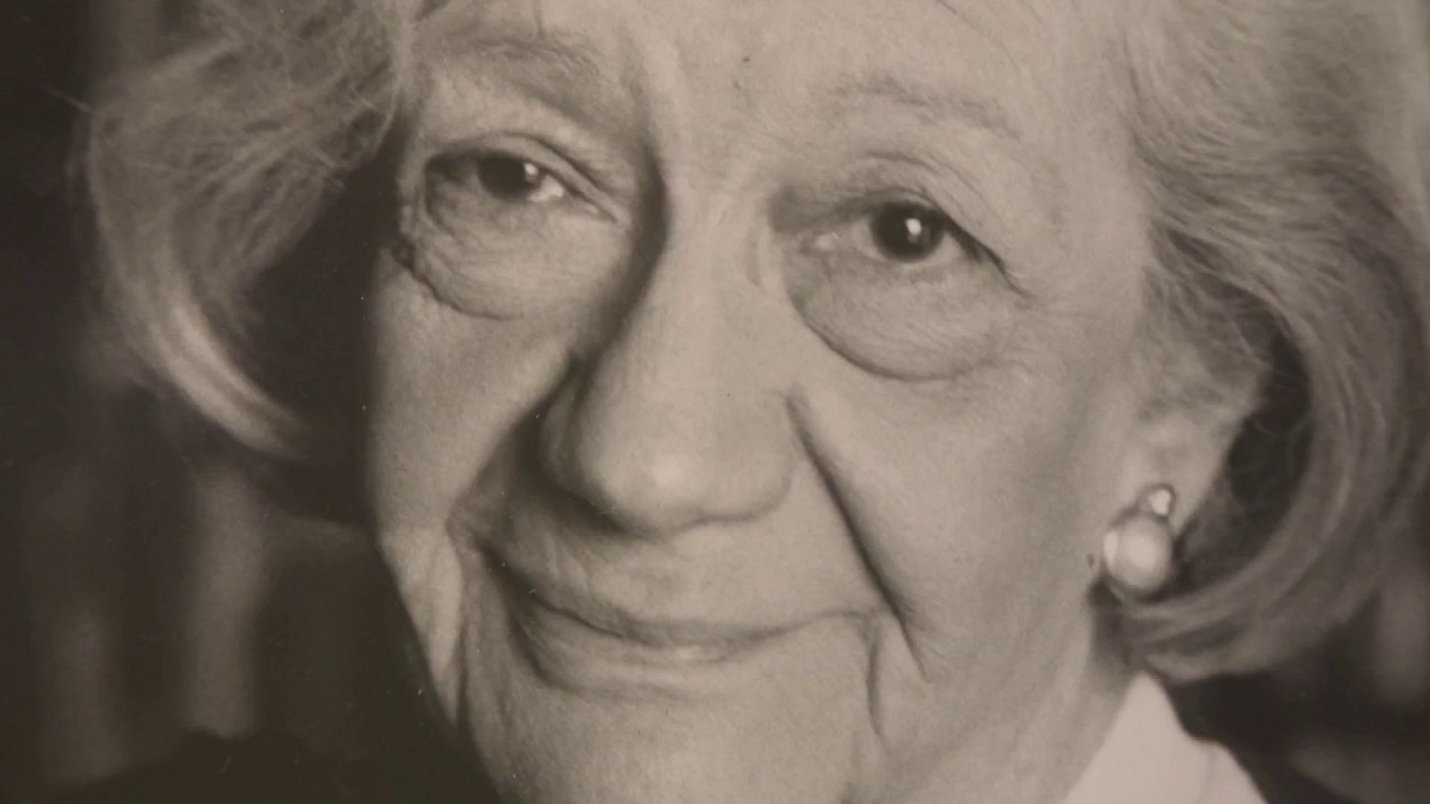 Ana María Matute, quien no inventa no vive | Ver