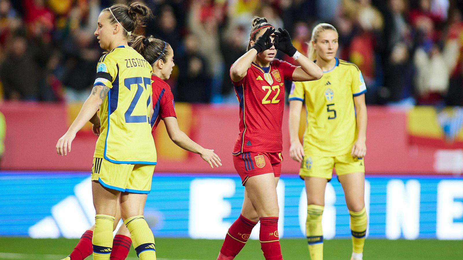 Oportunidad para Athenea del Castillo y Jenni Hermoso ante Suecia - Los Deportes de La1 | Ver