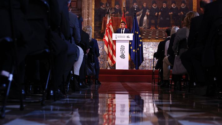 Telediario 1 - El PSOE acusa a Mazón de "utilizar" las instituciones y le pide escuchar a las víctimas de la dana