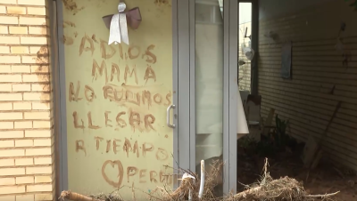 Historia de un mensaje escrito en barro: "Adiós, mamá, no pudimos llegar a tiempo, perdón"