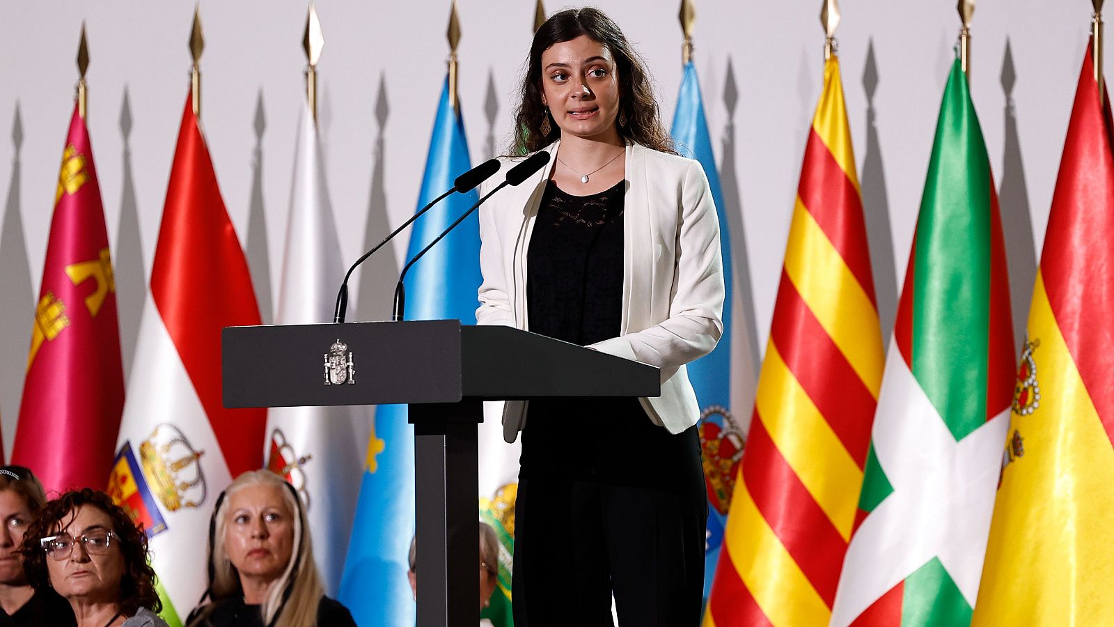 Funeral homenaje de Estado | Andrea Ferrari perdió a su madre el 29-O - Especiales informativos | Ver