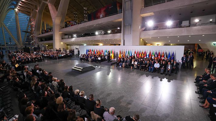 Especiales informativos - Minuto de silencio en memoria de las víctimas de la dana