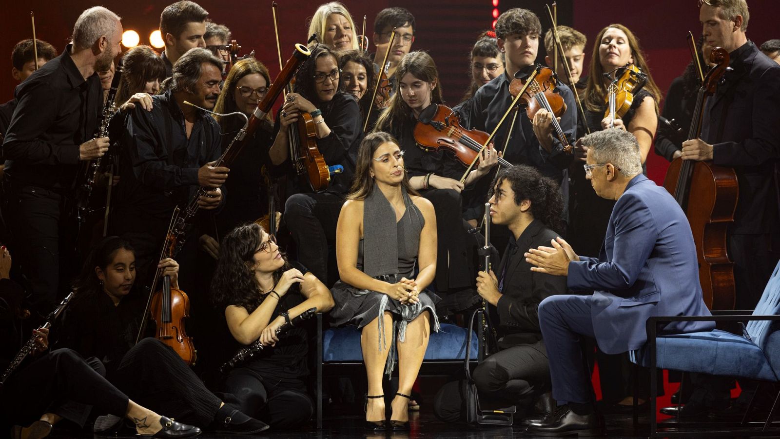 La Rosalía no puede más - Futuro Imperfecto | Ver