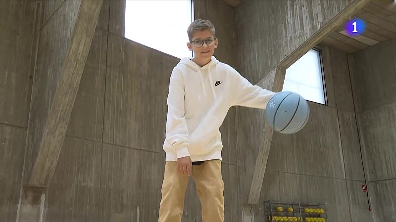 Biel, el nou heroi de la Penya, torna a entrenar després de superar un càncer cerebral