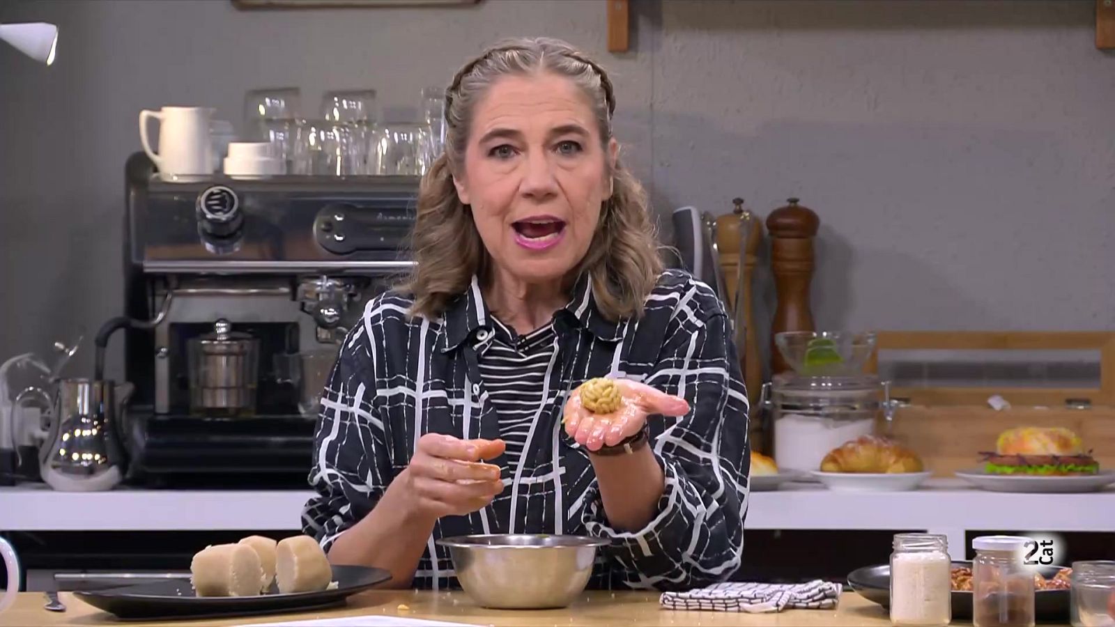 Com fer panellets a casa? La recepta d'Ada Parellada