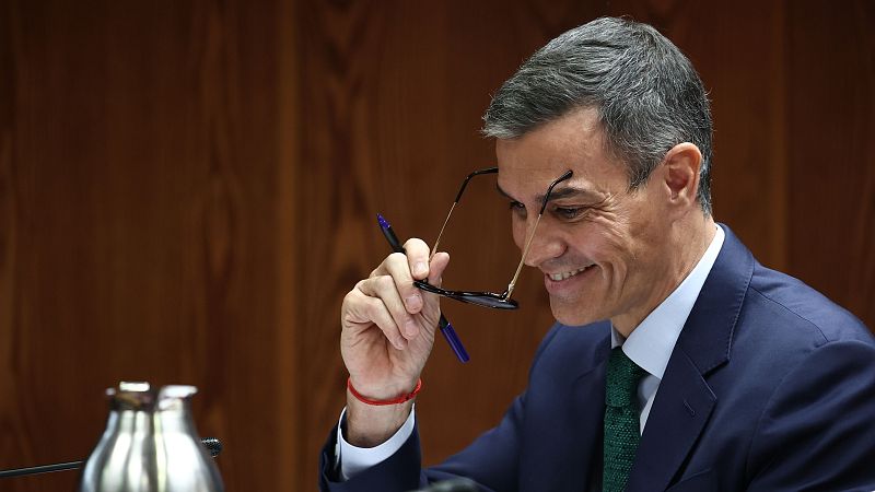 El Gobierno asegura que Sánchez salió airoso de la "grotesca" comisión del Senado - Telediario 1 | Ver