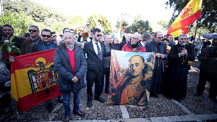 Telediario 1 - El Gobierno abre el procedimiento para extinguir la Fundación Francisco Franco
