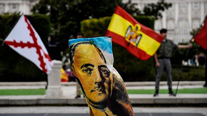 Telediario 2 - El Gobierno abre el procedimiento para extinguir la Fundación Francisco Franco