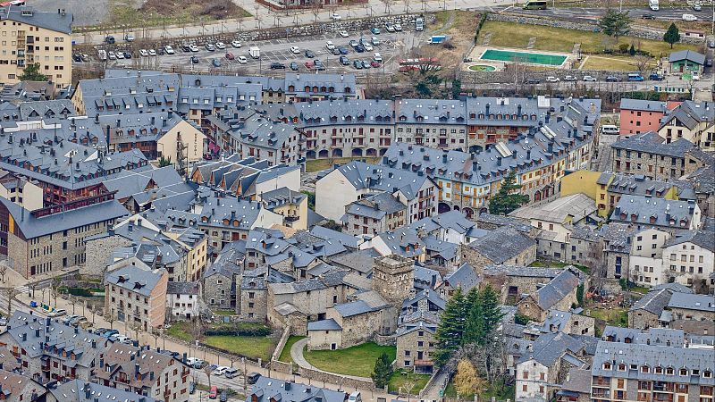 Sin casas para los vecinos en Benasque | Ver