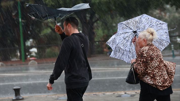 Telediario Matinal - El paso de un frente deja lluvias en el norte y este peninsular este domingo 2 de noviembre