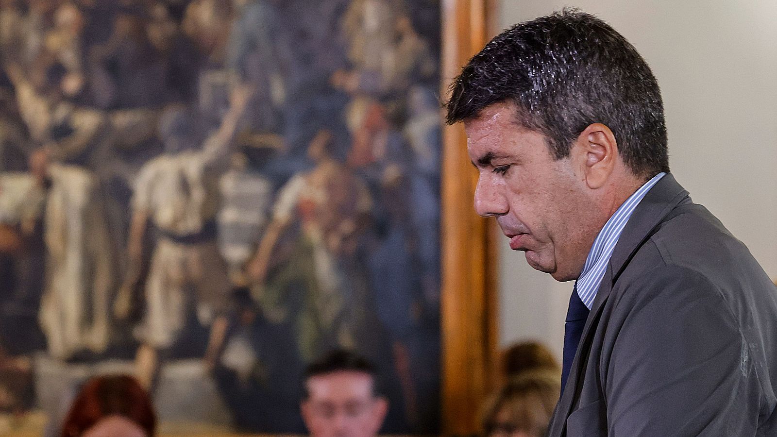 Horas decisivas para el futuro de Mazón - Fin de semana 24h | Ver