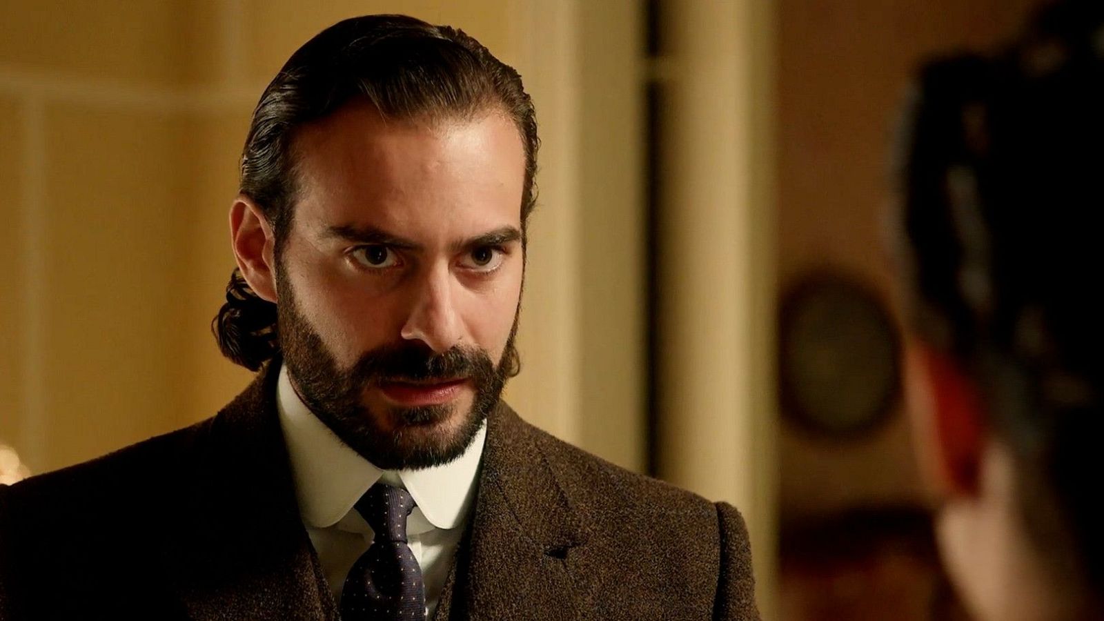 La Promesa: El paseo de Adriano y Martina - La promesa | Ver