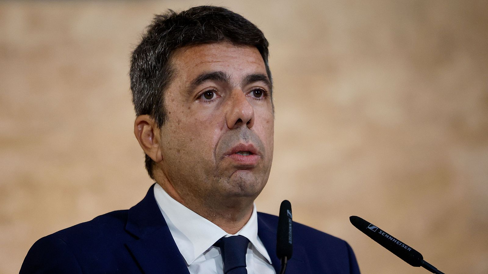 Cronología de una dimisión: Mazón, presionado por su partido | Ver