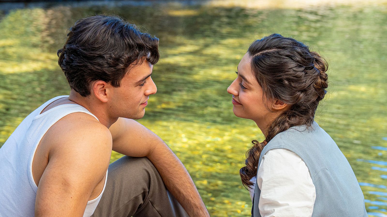 La Promesa: El romántico viaje de despedida de Curro y Ángela - La promesa | Ver