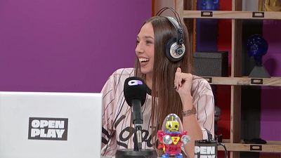 Pros y contras de la filtración de 'LUX' de Rosalía