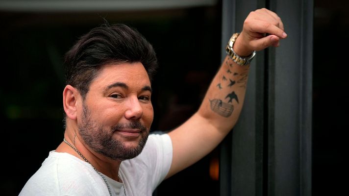  - Miguel Poveda canta a la Navidad con su álbum 'El árbol de la alegría'