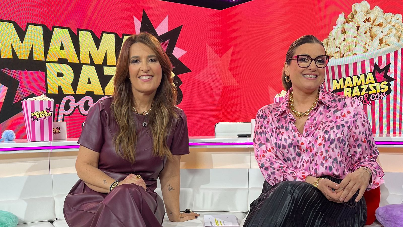 El llibre de l’emèrit i els amors de Lamine - Mamarazzis Pop&Cor - Mamarazzis pop & cor | Veure