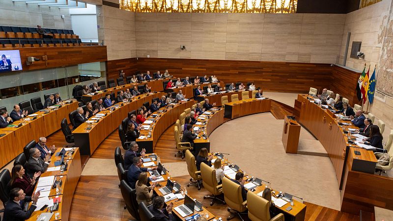 PSOE, Vox y Unidas por Extremadura confirman su asisitencia al debate - Informativo 24h | Ver