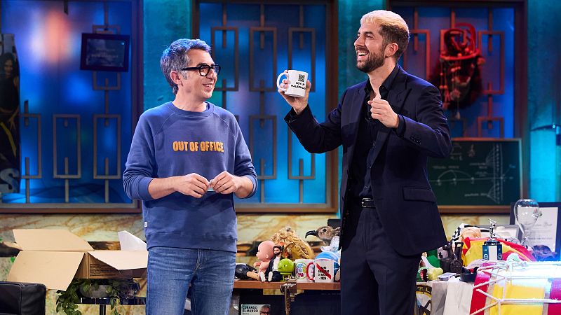 La Revuelta | Berto Romero y "la taza de Schrödinger" - La Revuelta | Ver