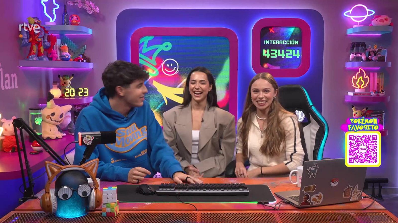 ¡Ángela Mármol en la Total House! - Team Total | Ver