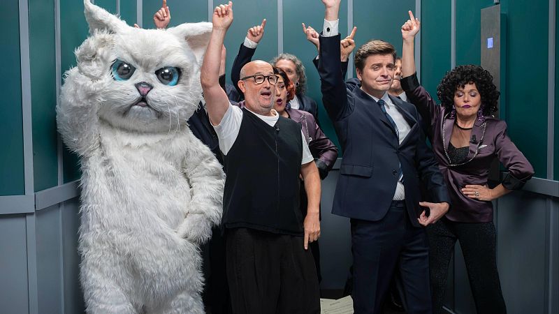 En el ascensor del Late Xou con Javier Cámara