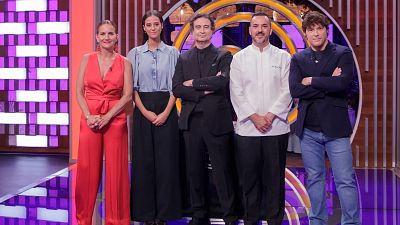 Victoria de Marichalar visita las cocinas de MasterChef Celebrity 10