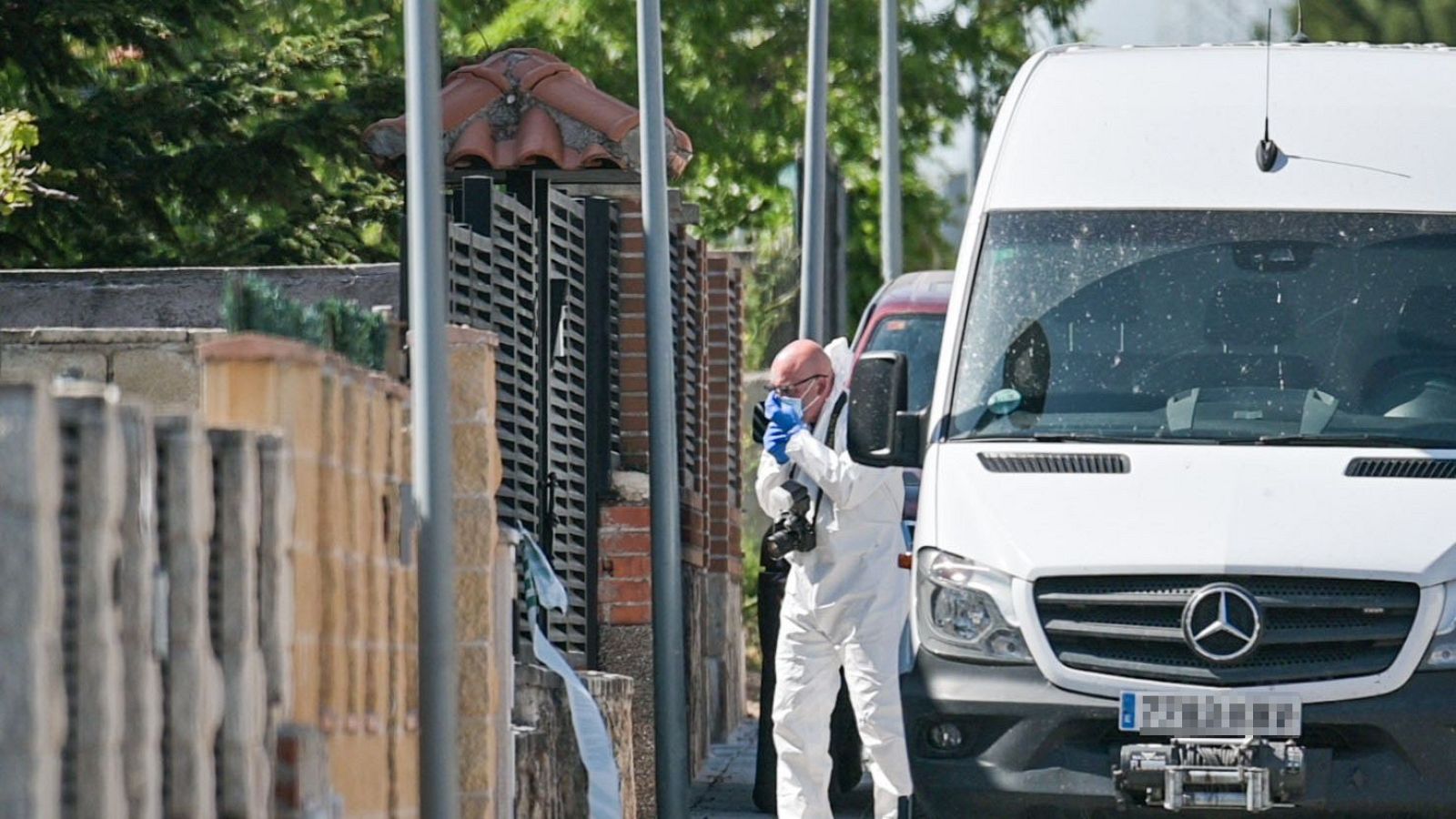 Empieza el juicio por el triple asesinato de Chiloeches - Telediario 1 | Ver