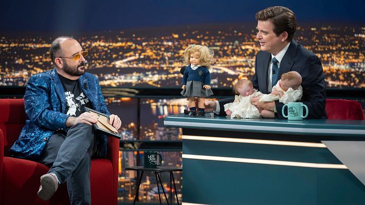 Late Xou con Marc Giró - Carlos Areces nos presenta a su insólita familia de bebés 'reborn'