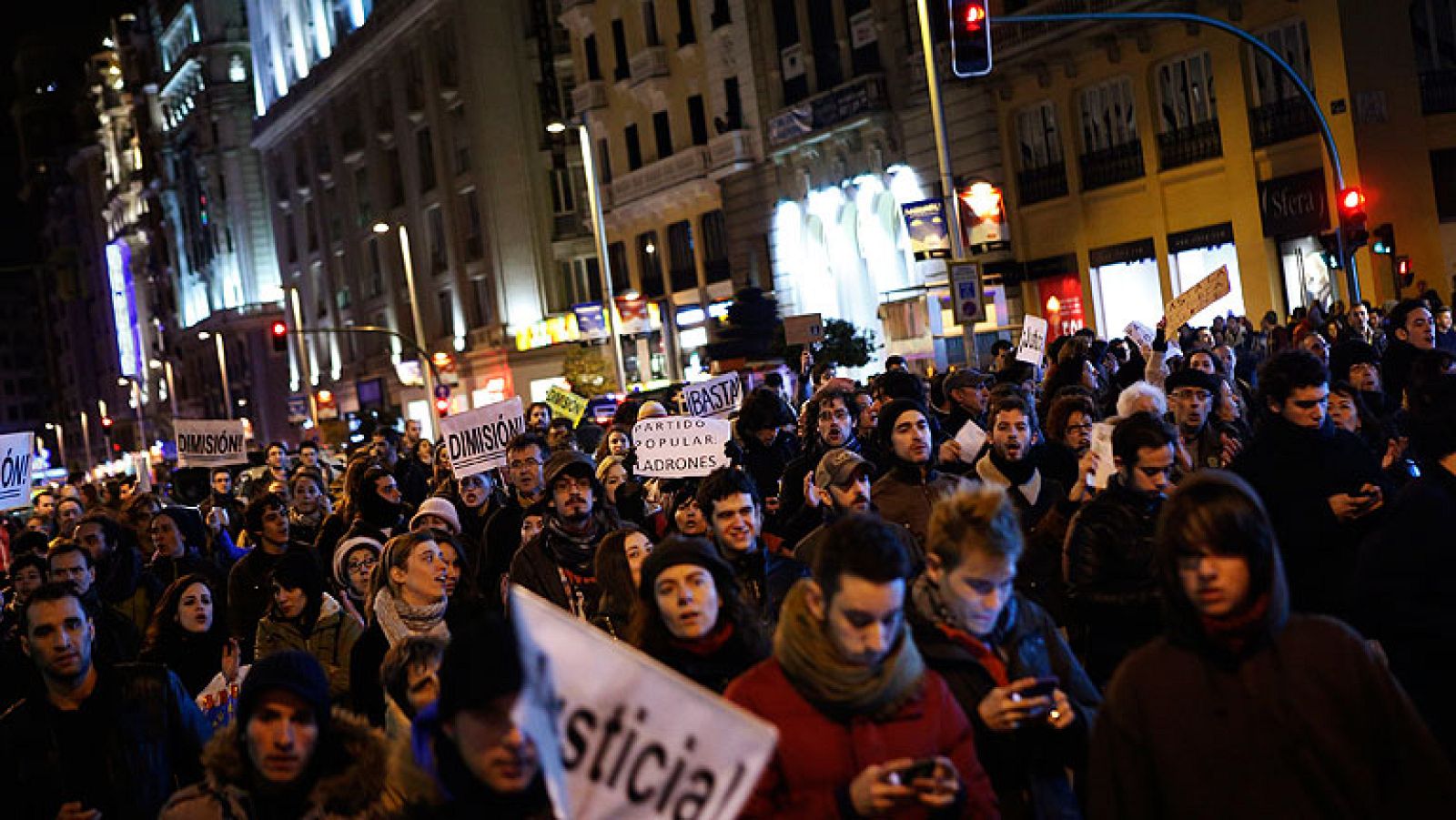 Telediario matinal en cuatro minutos 02/02/2013