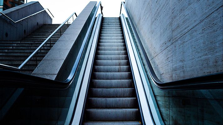 Mañaneros 360 - Escalera mecánica, pesadilla acústica