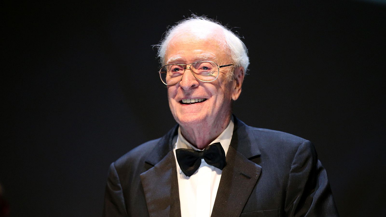 Michael Caine cede su voz a la inteligencia artificial | Ver