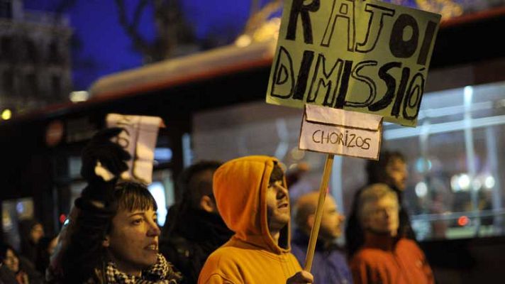 Telediario 1 - Manifestaciones ante las sedes del PP