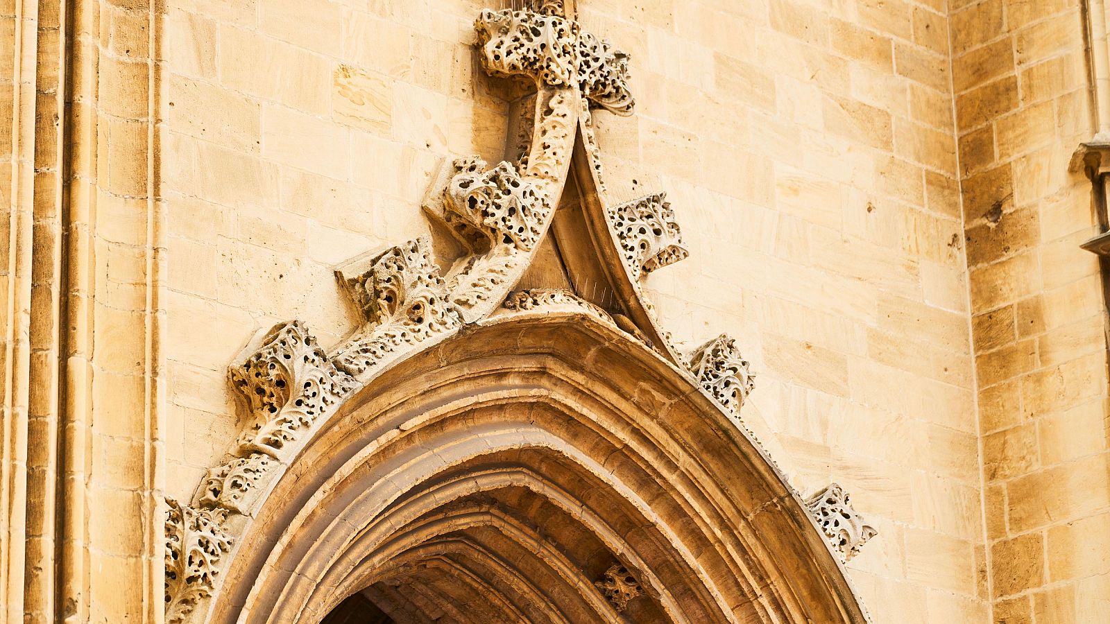 Dos víctimas acusan al obispo de Cádiz de encubrimiento | Ver