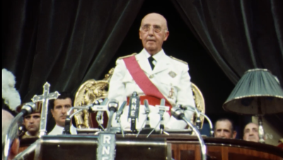 Francisco Franco en las Cortes para la aprobación de la Ley de Sucesión