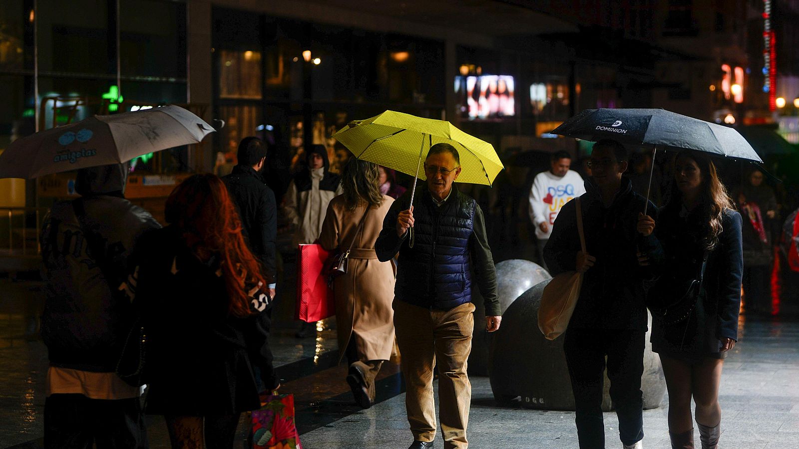 Telediario 2 en cuatro minutos - 16/11/25 - RTVE.es | Ver