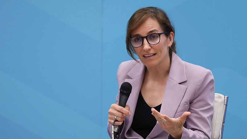 García denuncia la "deriva ultra" de Ayuso por no presentar el registro de objetores del aborto - La hora de La 1 | Ver