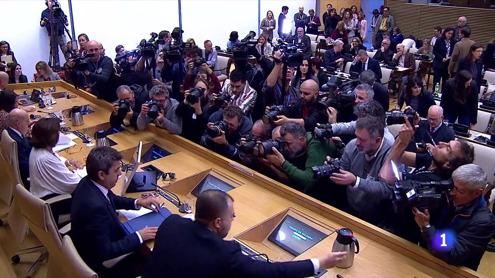 L'Informatiu Comunitat Valenciana 1 - 17/11/25 | Ver