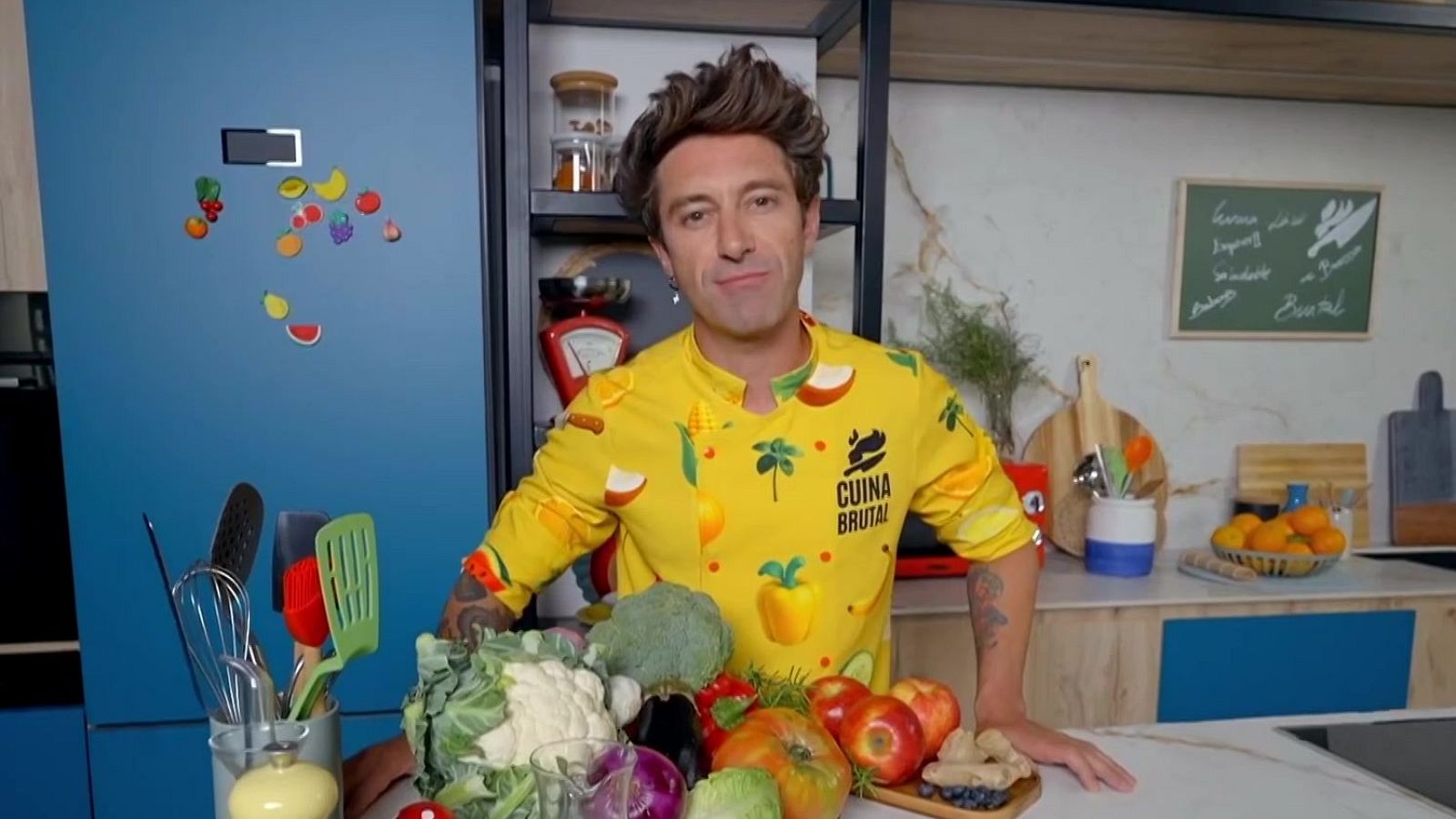 Verdures al curri, wrap i batut de remolatxa - Cuina brutal | Veure