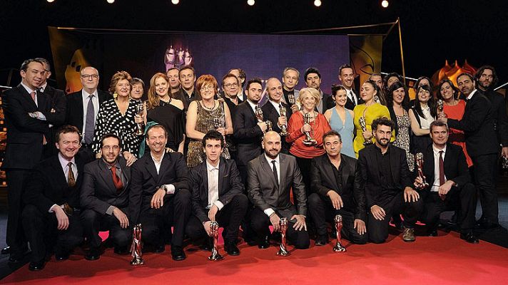 Telediario 1 - "Lo imposible" arrasa con seis estatuillas en la gala de los Gaudí