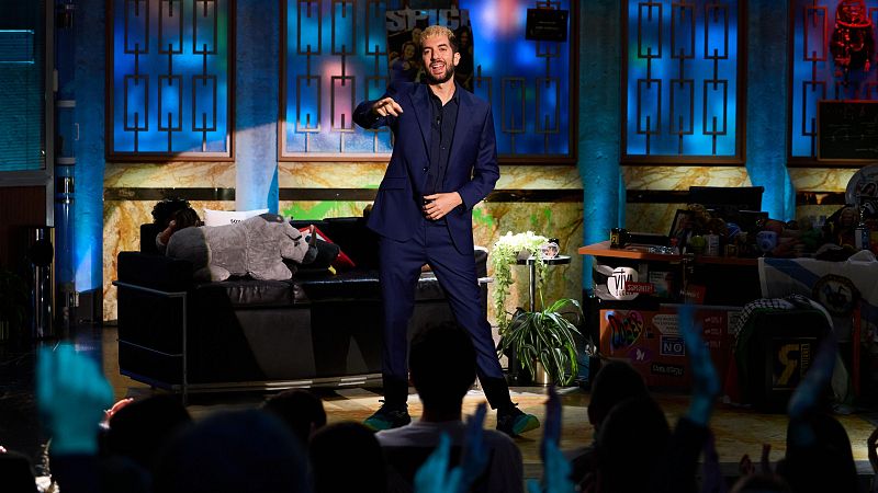 La Revuelta | Broncano felicita a Mariló por ganar MasterChef - La Revuelta | Ver