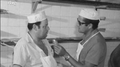 Pastelero elaborando tortas de San Juan