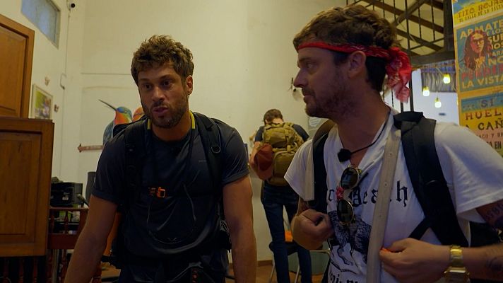 Aldo se enfada por tener que regatear constantemente